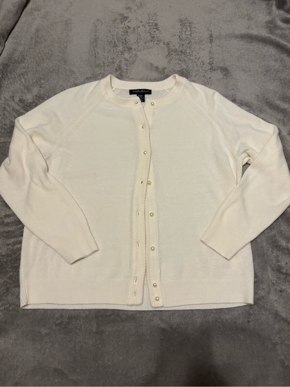 Designers Originals white knit cardigan sweater, Petite Medium (PM)